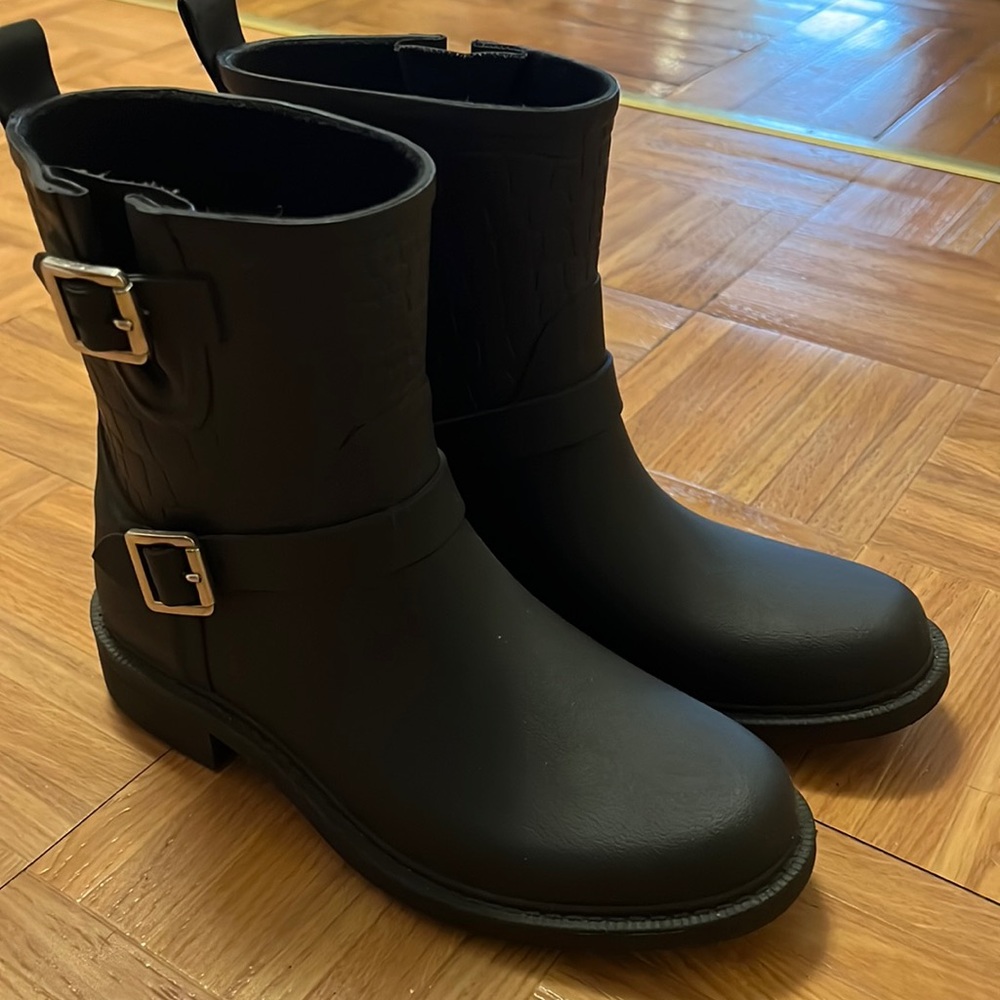 Sam edelman size 7 black rain boots
